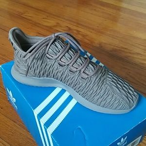 ADIDAS TUBULAR SHADOW . TRACE/BLACK . Sz.8.5 Men's